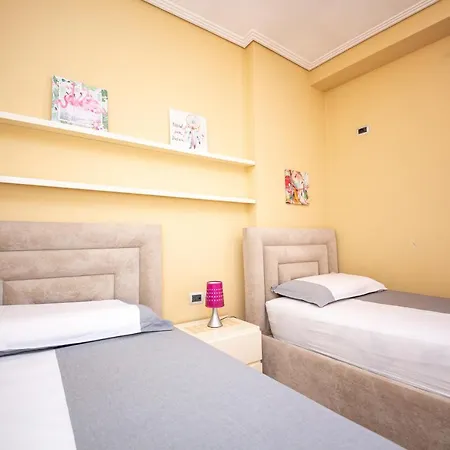 Lägenhet Milestone Deluxe Tirana