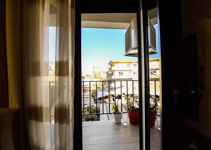 Milestone Deluxe Apartment *